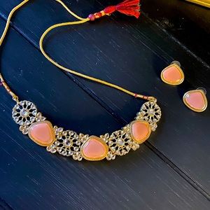 Gorgeous peach Kundan necklace set